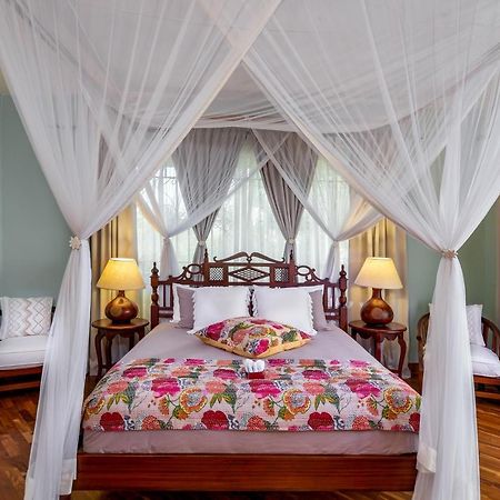 Bed and Breakfast Ewange - A Casa Mia Kampala Exterior foto