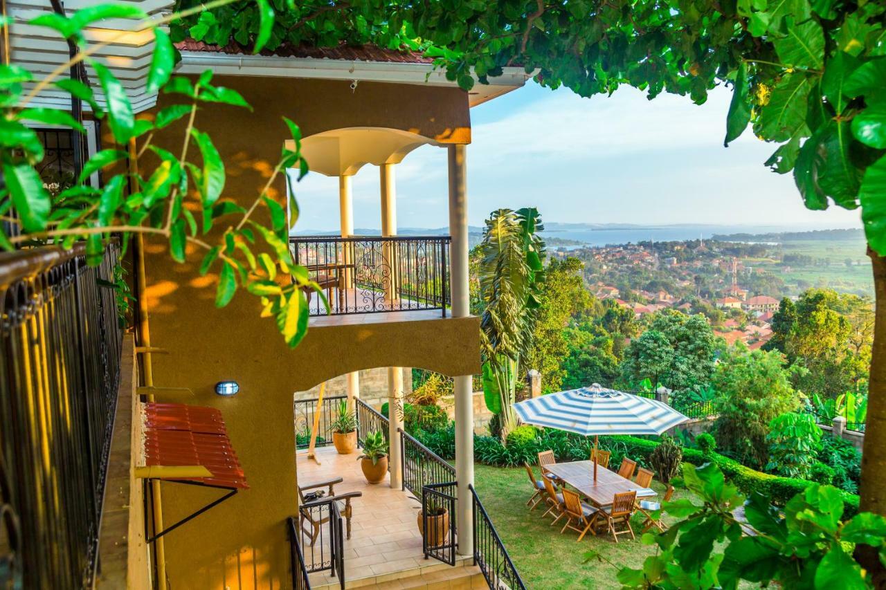 Bed and Breakfast Ewange - A Casa Mia Kampala Exterior foto